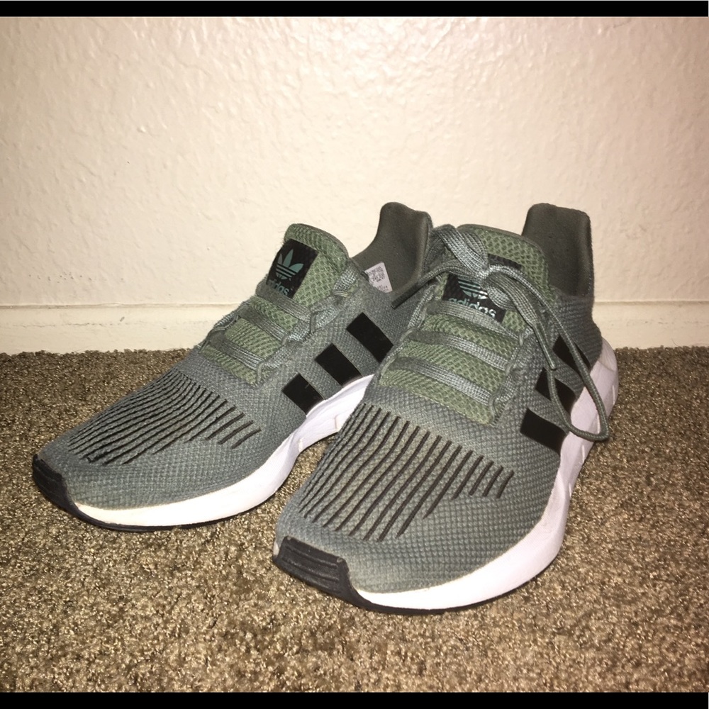 Adidas Swift Run